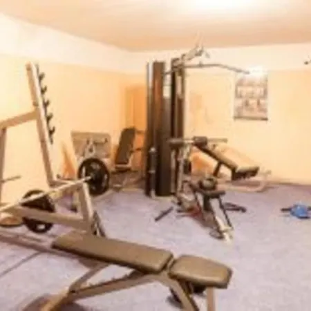 אורחן Sagwirt *